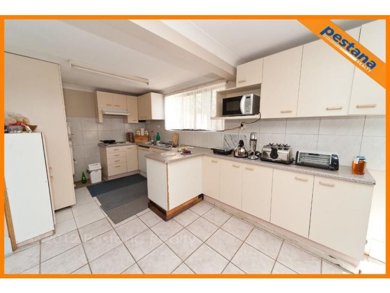 11 Danyenah Street, Loganholme QLD 4129