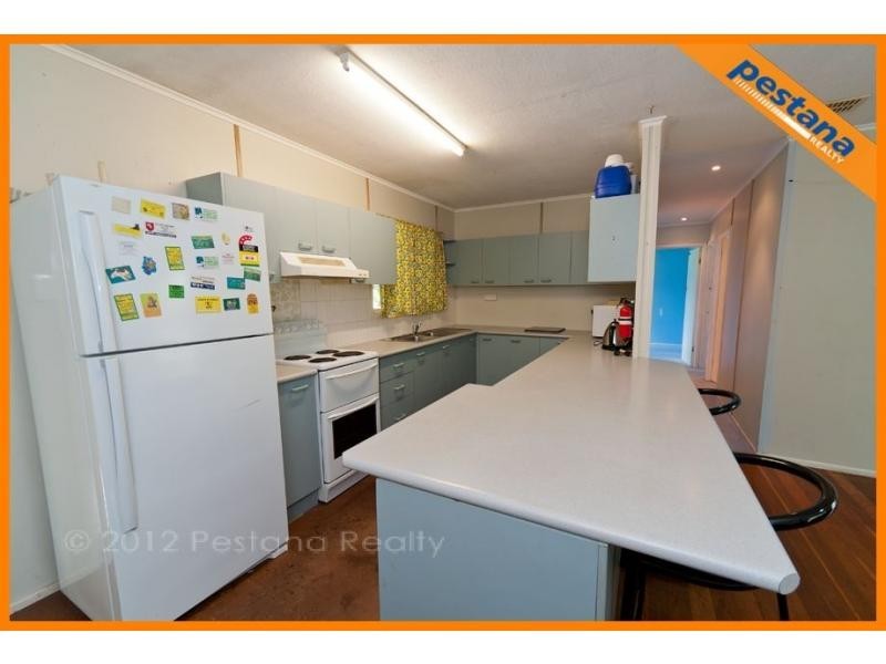 84 Mayes Avenue, Kingston QLD 4114