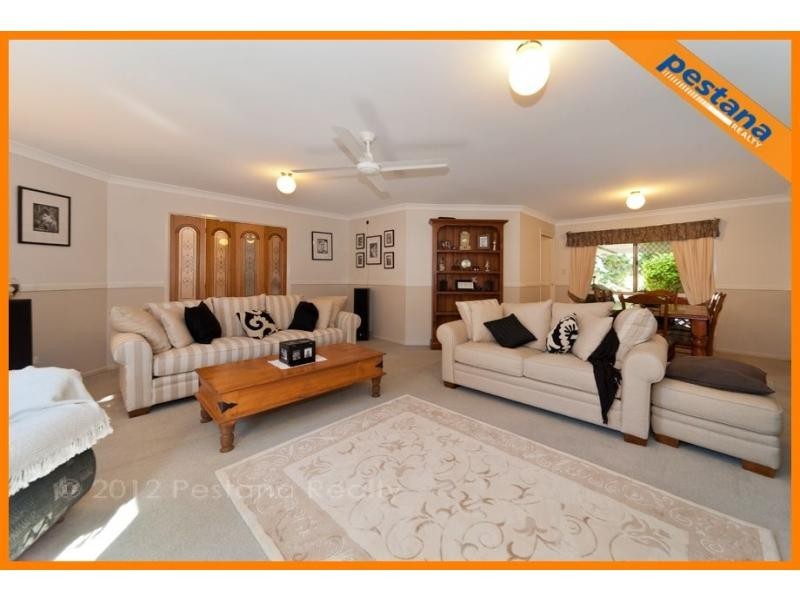 21 Kilsay Crescent, Meadowbrook QLD 4131
