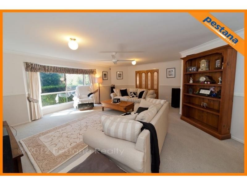 21 Kilsay Crescent, Meadowbrook QLD 4131