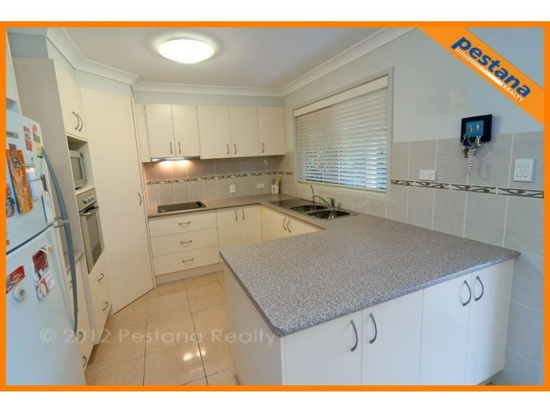 2 Lisbeth Street, Springwood QLD 4127