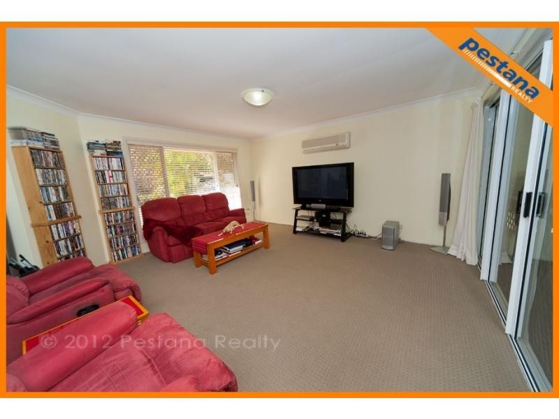 31 Crozier Crescent, Meadowbrook QLD 4131