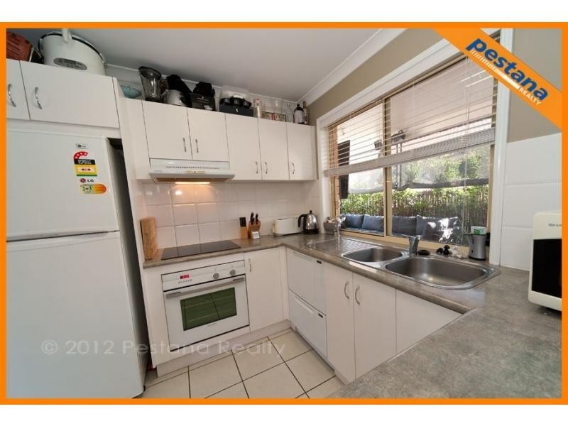 5 Stockwellia Street, Meadowbrook QLD 4131