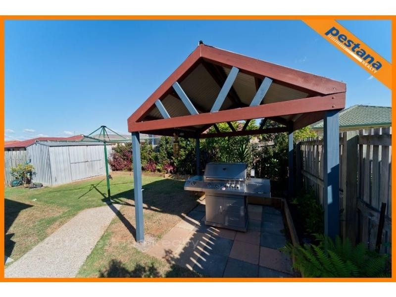 5 Stockwellia Street, Meadowbrook QLD 4131