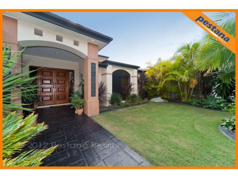 31 The Avenue, Windaroo QLD 4207