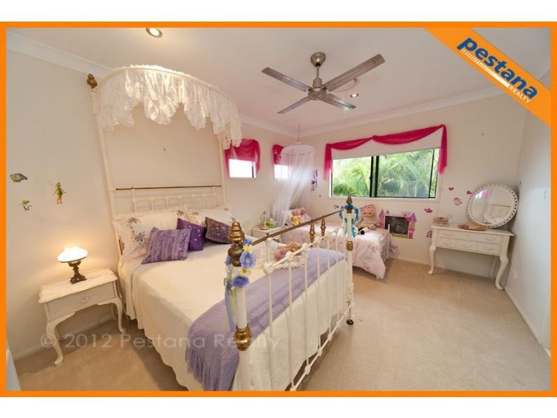 31 The Avenue, Windaroo QLD 4207