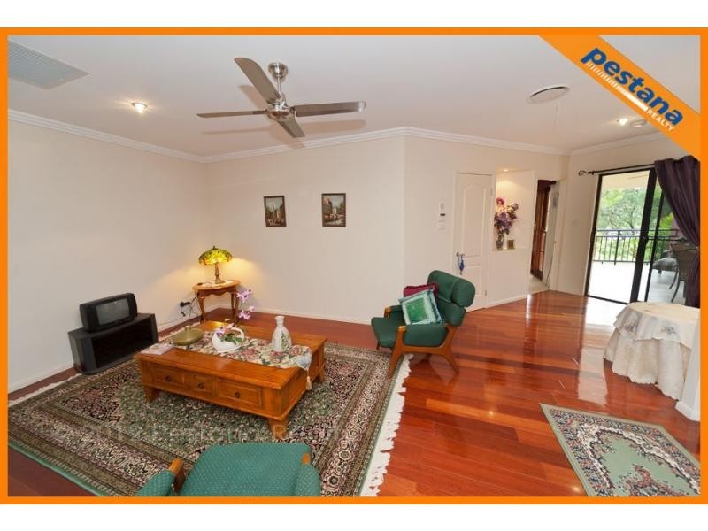 31 The Avenue, Windaroo QLD 4207