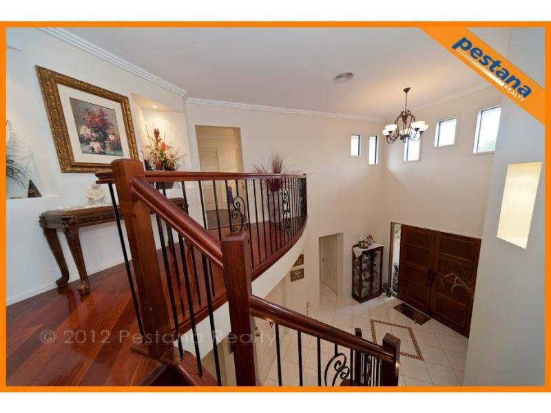31 The Avenue, Windaroo QLD 4207