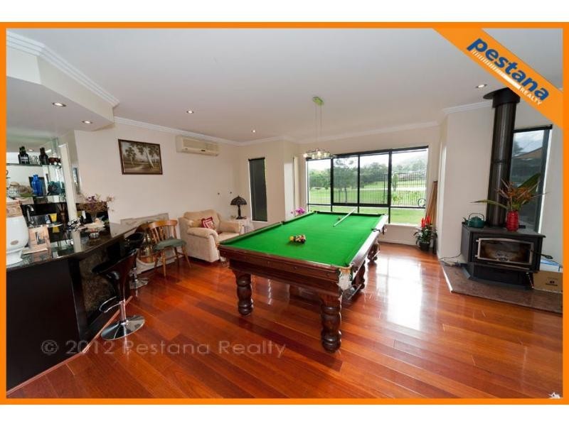 31 The Avenue, Windaroo QLD 4207