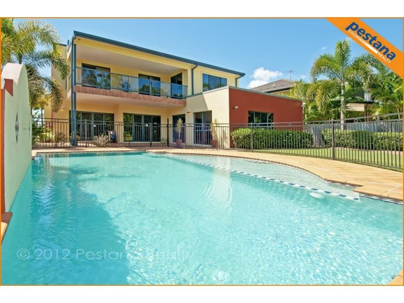 7 The Avenue, Windaroo QLD 4207