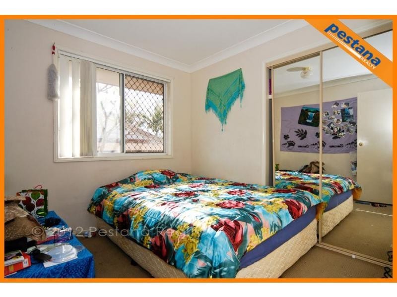 8 Kao Street, Marsden QLD 4132