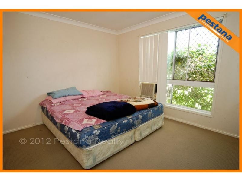 8 Kao Street, Marsden QLD 4132