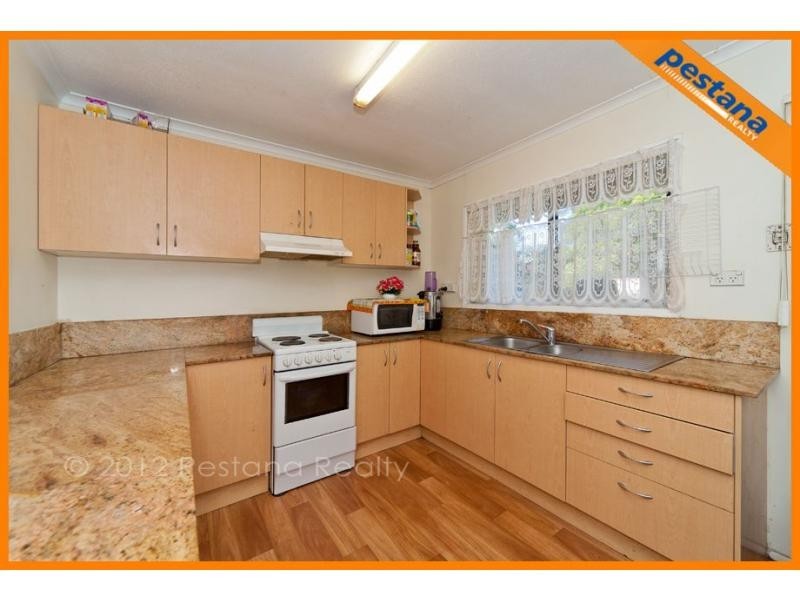 75 Mayes Avenue, Kingston QLD 4114