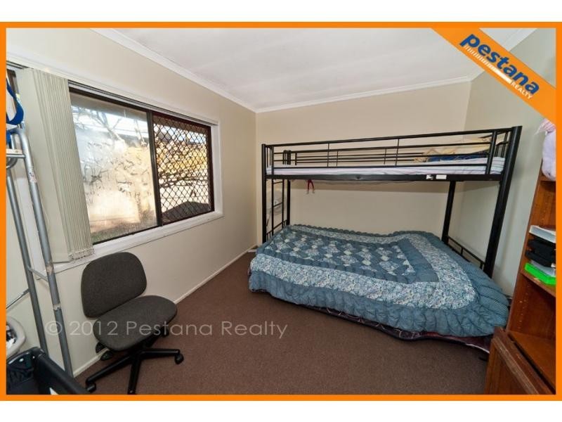 75 Mayes Avenue, Kingston QLD 4114