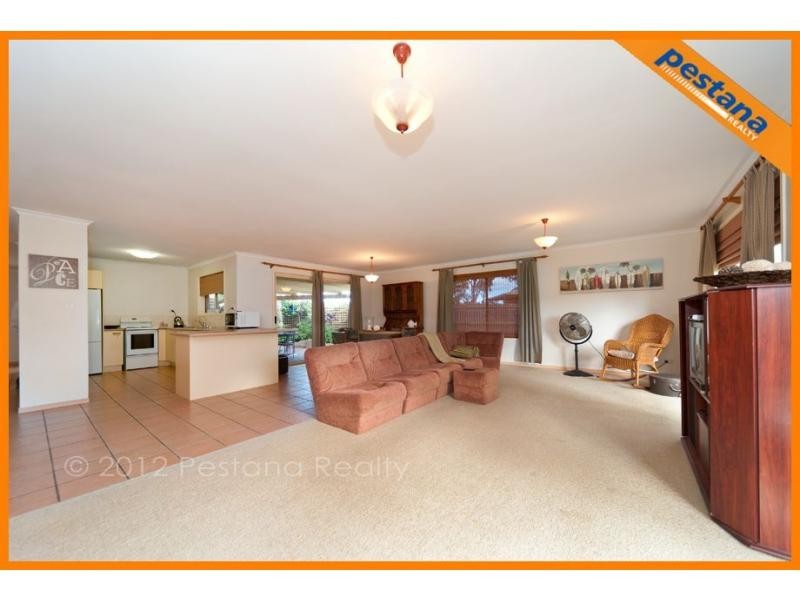 39 Crozier Crescent, Meadowbrook QLD 4131