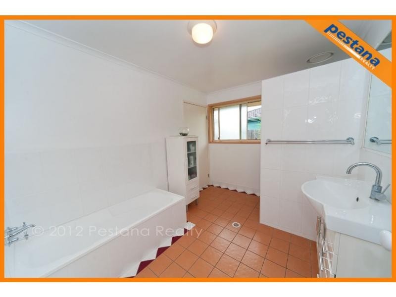 39 Crozier Crescent, Meadowbrook QLD 4131