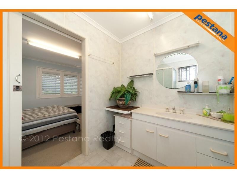 6 Delilah Street, Springwood QLD 4127