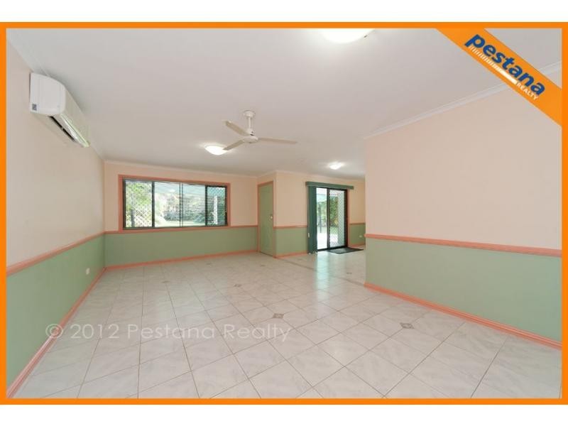 8 Goenoeng Drive, Tanah Merah QLD 4128