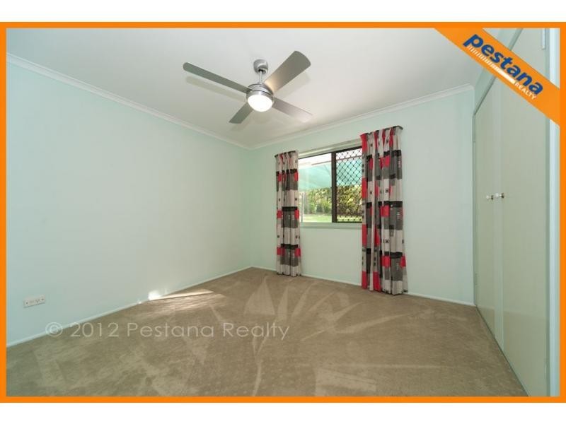 8 Goenoeng Drive, Tanah Merah QLD 4128
