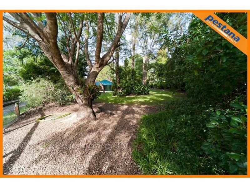 8 Goenoeng Drive, Tanah Merah QLD 4128
