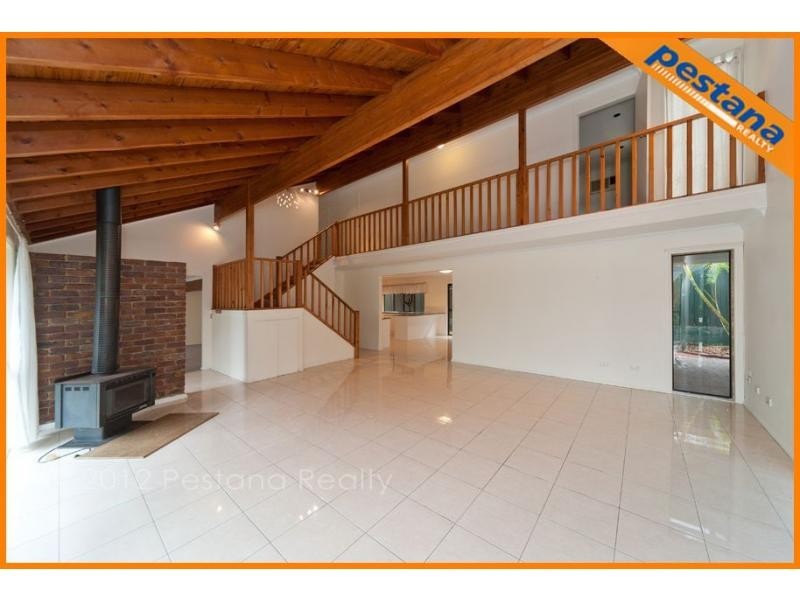 203 Springwood Road, Springwood QLD 4127