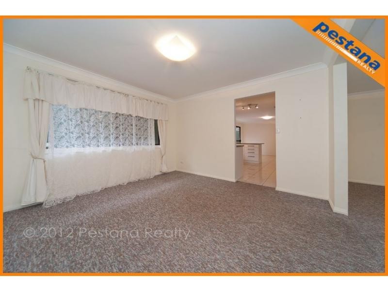 203 Springwood Road, Springwood QLD 4127