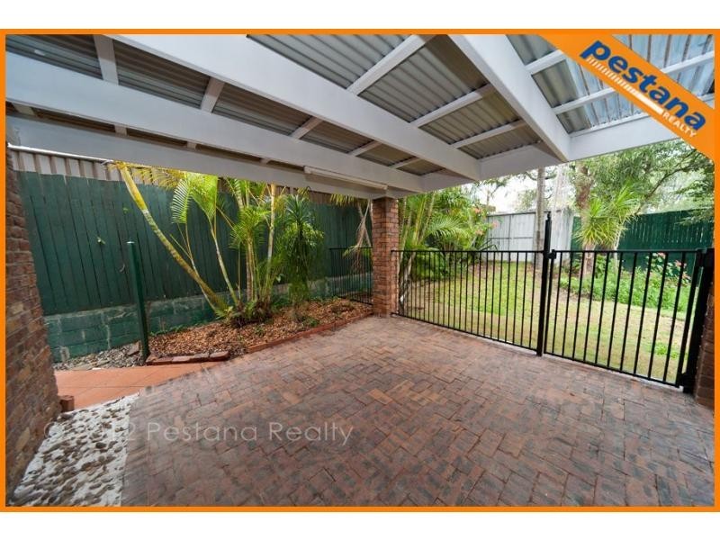 203 Springwood Road, Springwood QLD 4127