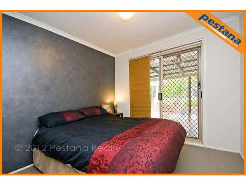 25 Drews Road, Tanah Merah QLD 4128