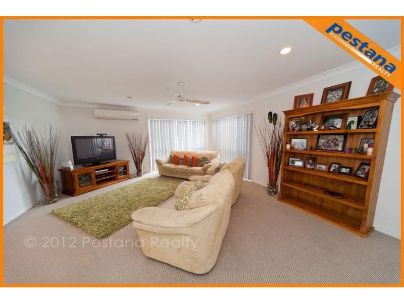 30 Meadowbrook Drive, Meadowbrook QLD 4131