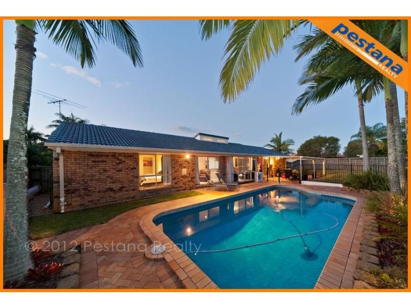 2 Oppermann Court, Meadowbrook QLD 4131