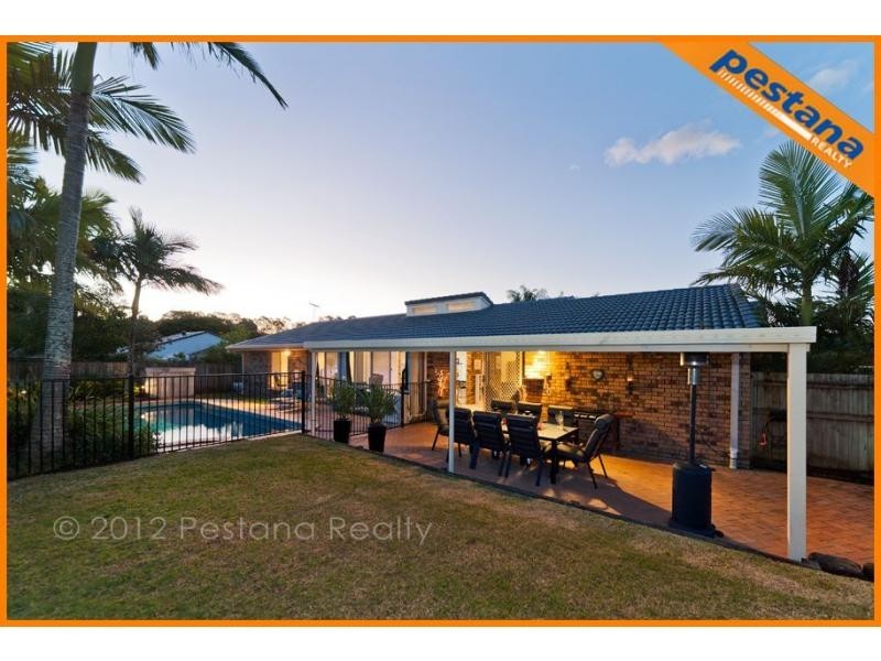 2 Oppermann Court, Meadowbrook QLD 4131