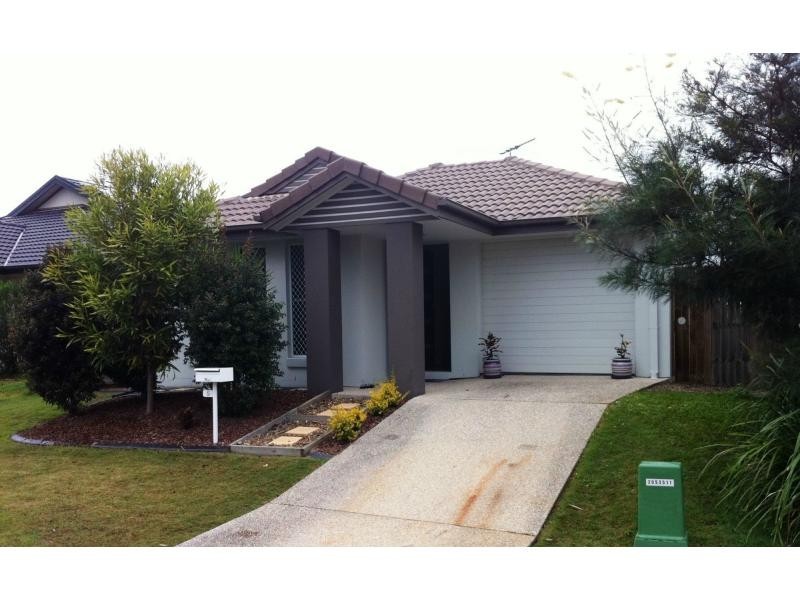 5 Kenilworth Crescent, Woodlands Estate, Waterford QLD 4133