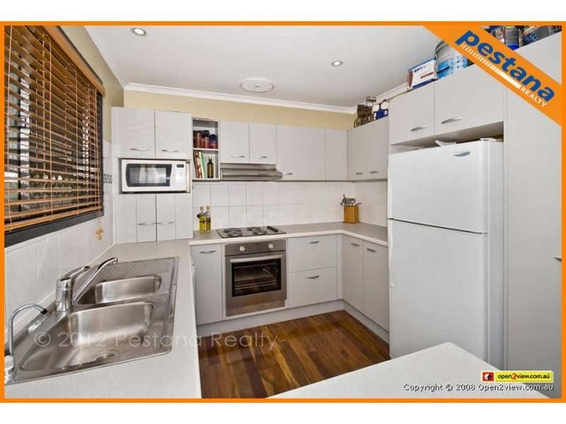 7 Morgan Court, Springwood QLD 4127