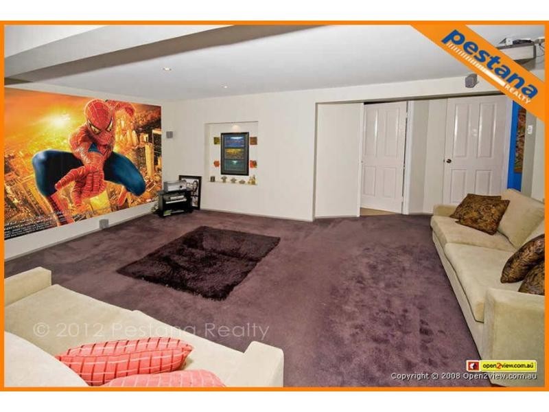 7 Morgan Court, Springwood QLD 4127