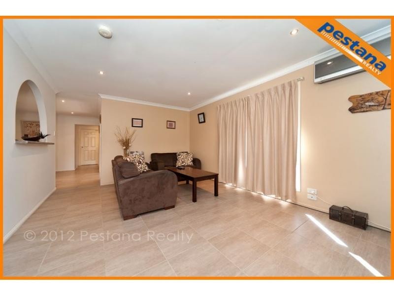 7 Ku-Ring-Gai Close, Loganholme QLD 4129