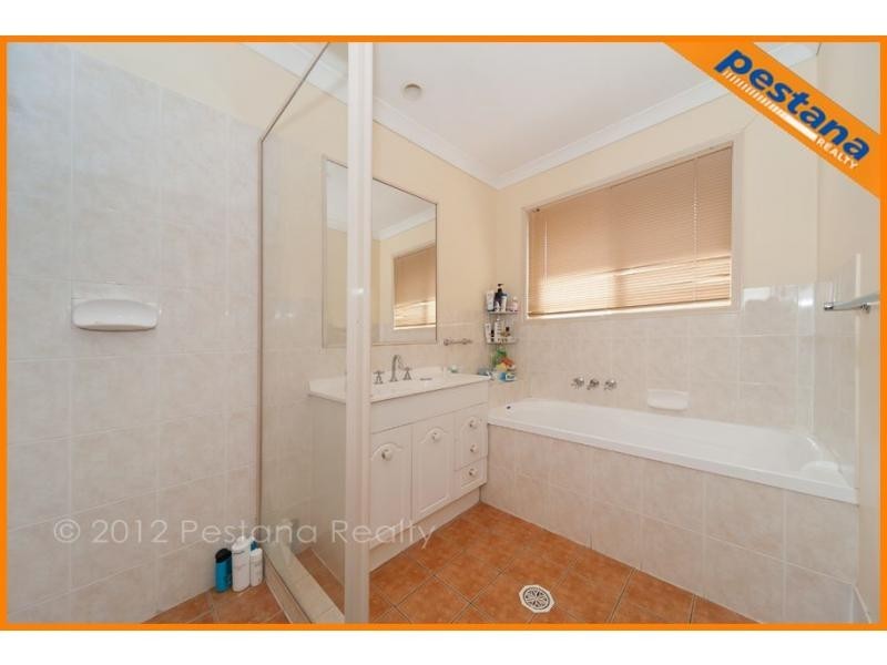 19 Meadowbrook Drive, Meadowbrook QLD 4131