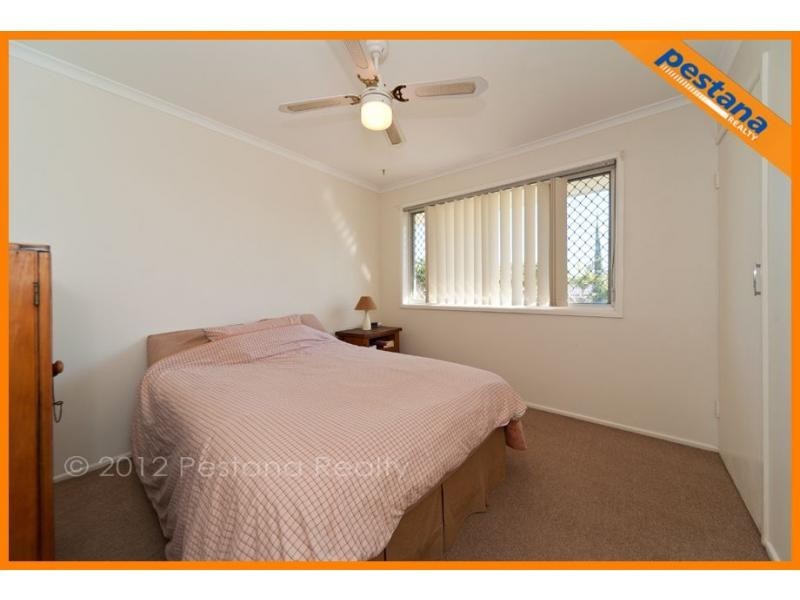 11 Wyclif Avenue, Springwood QLD 4127