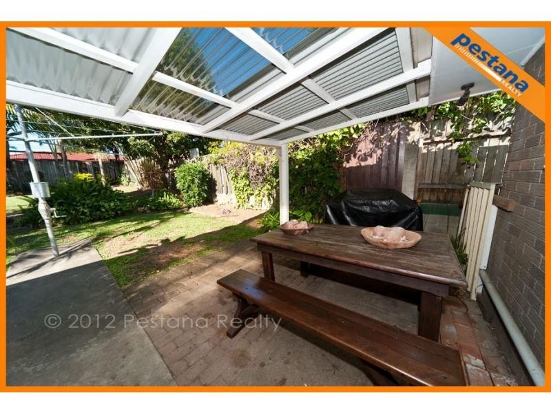 11 Wyclif Avenue, Springwood QLD 4127