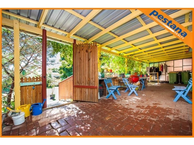 16 Ruby Street, Slacks Creek QLD 4127