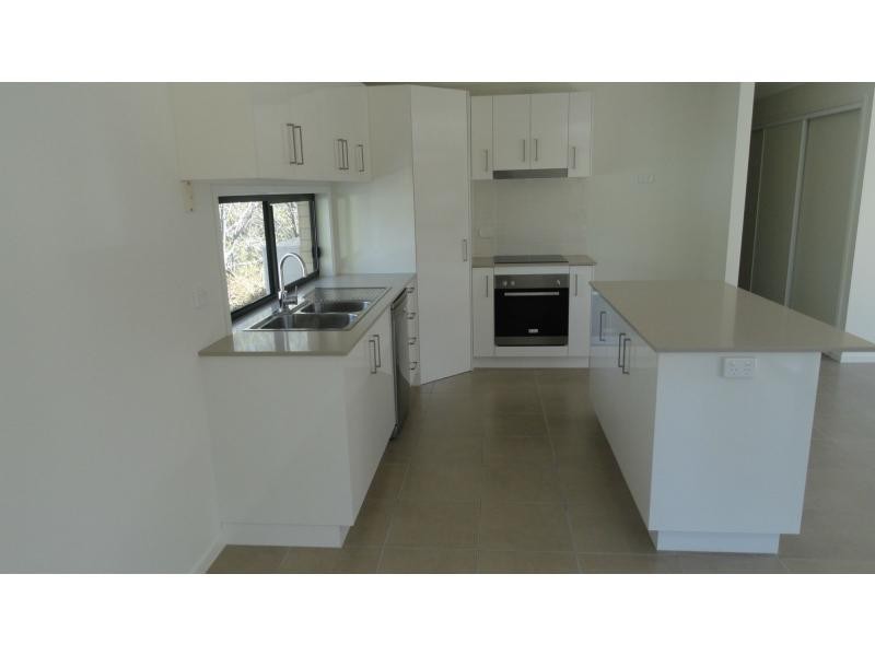 92A Koolan Crescent, Shailer Park QLD 4128