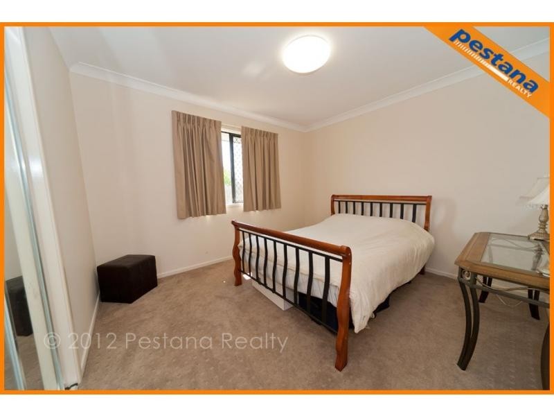 8 Dundee Street, Calamvale QLD 4116