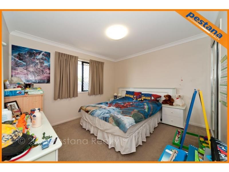8 Dundee Street, Calamvale QLD 4116