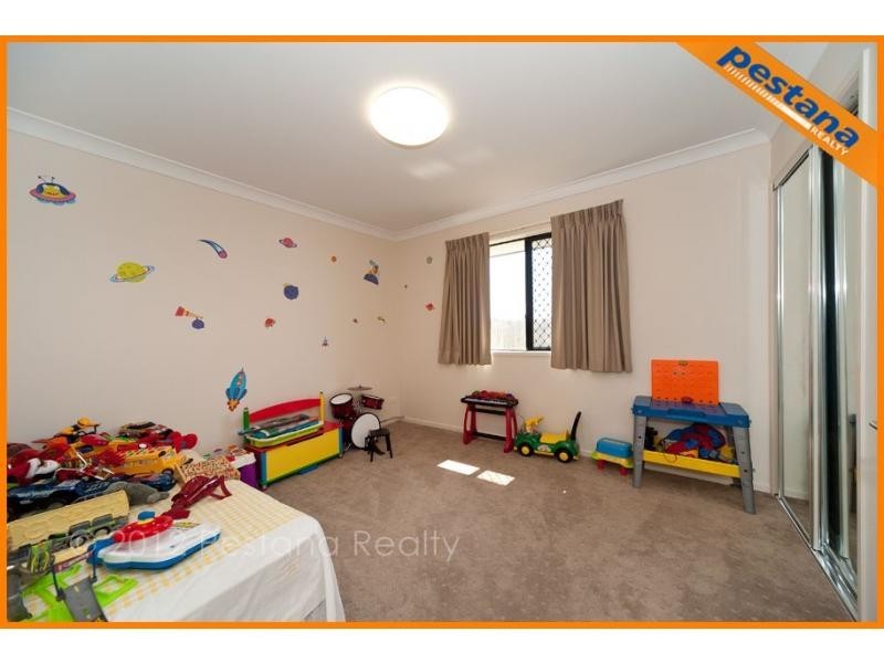 8 Dundee Street, Calamvale QLD 4116
