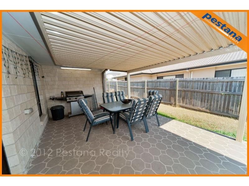 8 Dundee Street, Calamvale QLD 4116