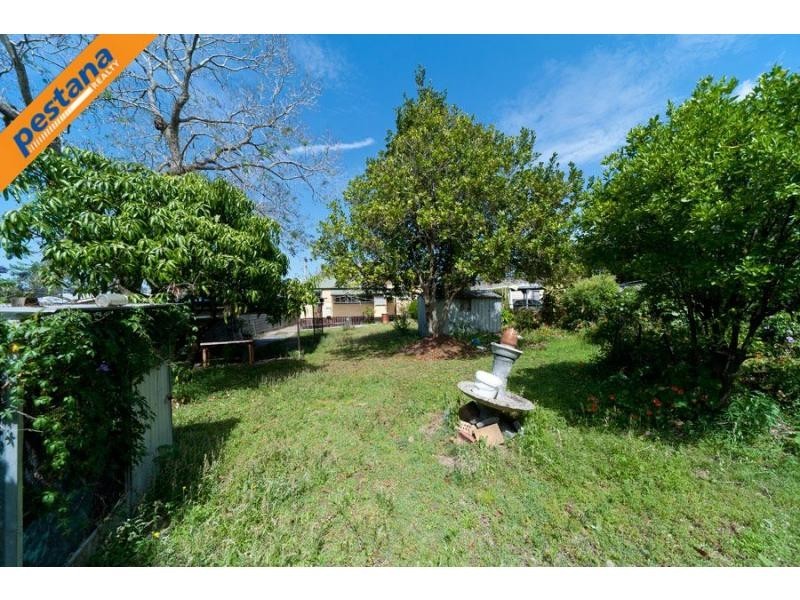 16 North Road, Woodridge QLD 4114