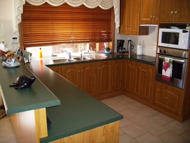 9 Cyclamen Avenue, Para Hills West SA 5096