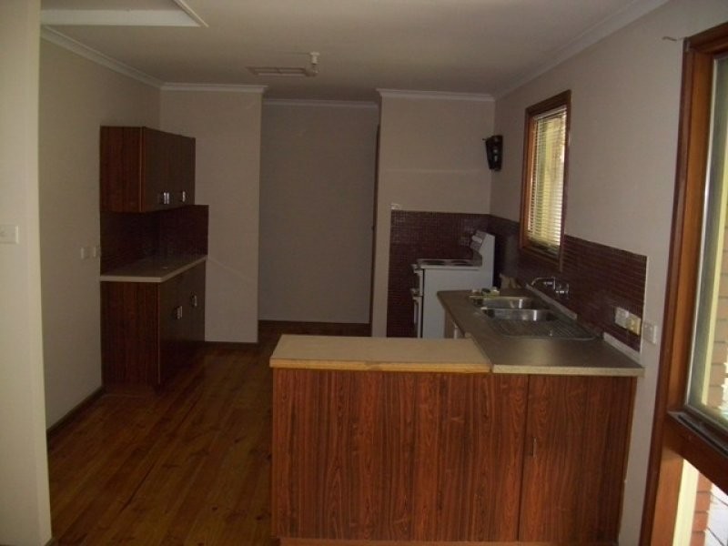 6 Hawker Crescent, Elizabeth East SA 5112