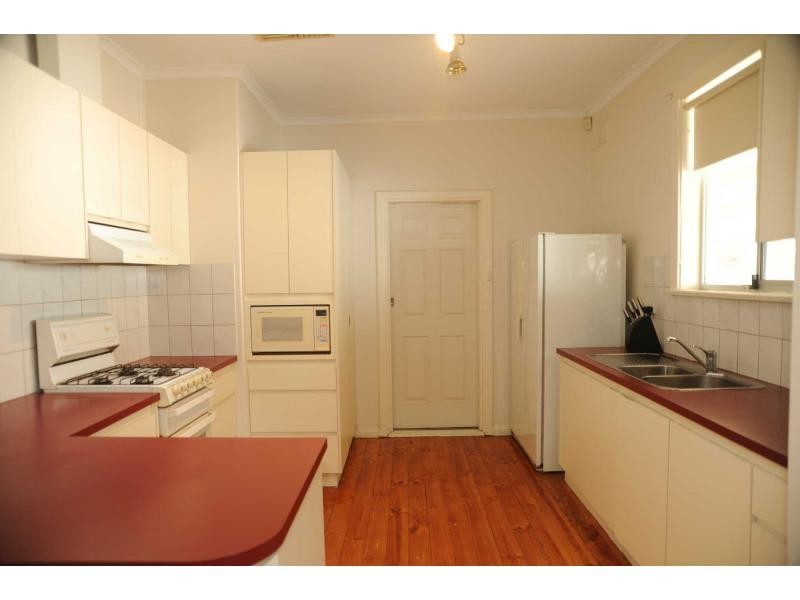 5 Siddall Road, Elizabeth Vale SA 5112