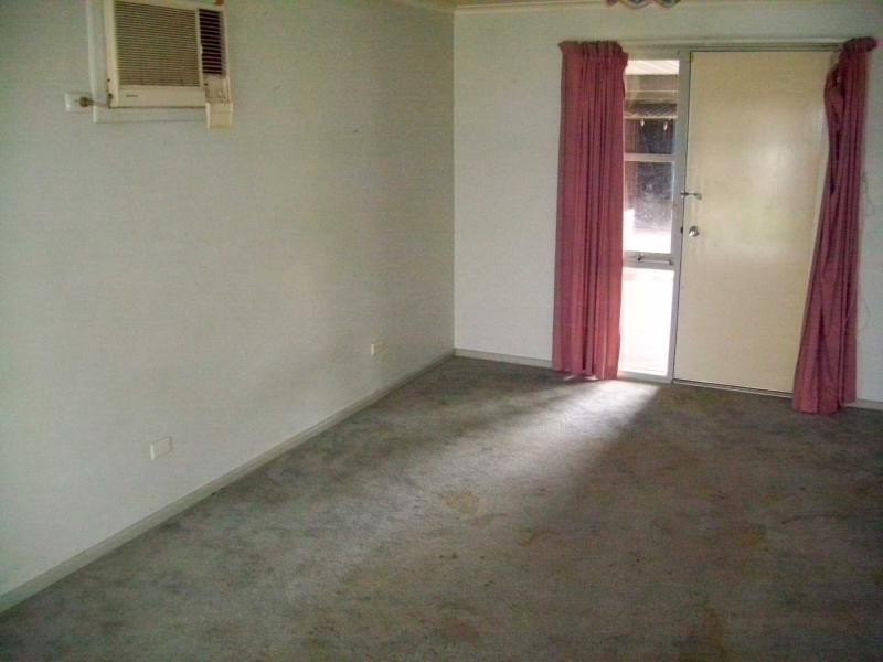 4 Lysle Court, Smithfield SA 5114