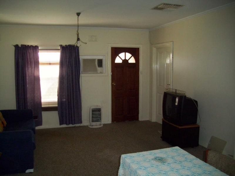 29 Winterbourne Road, Elizabeth Vale SA 5112